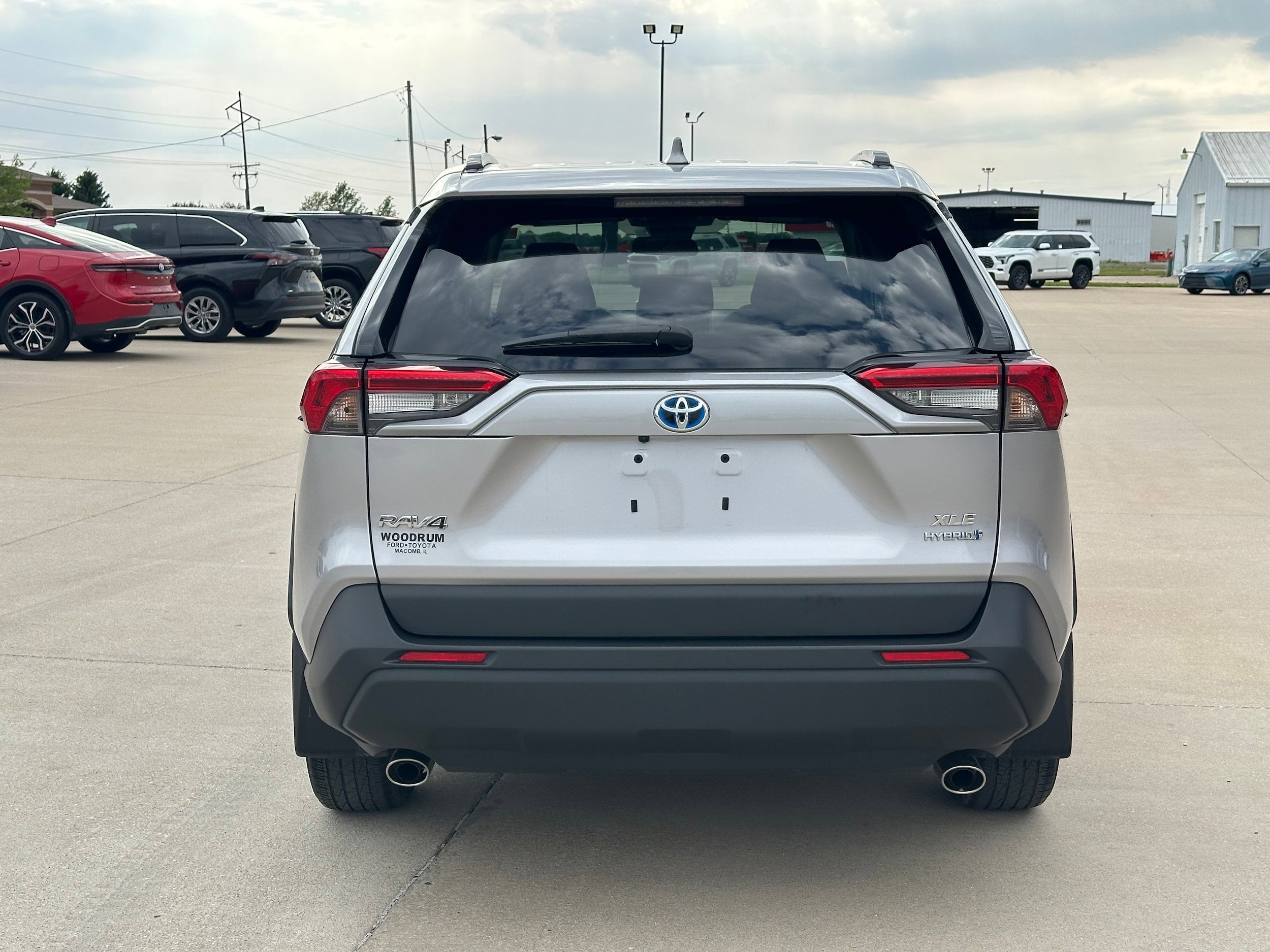 2023 Toyota RAV4 Hybrid XLE