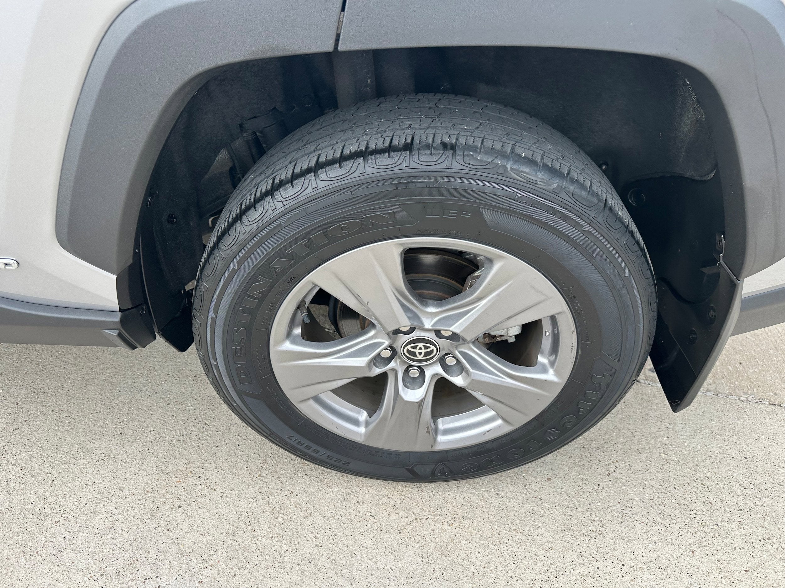 2023 Toyota RAV4 Hybrid XLE