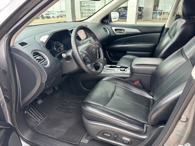 2020 Nissan Pathfinder SL