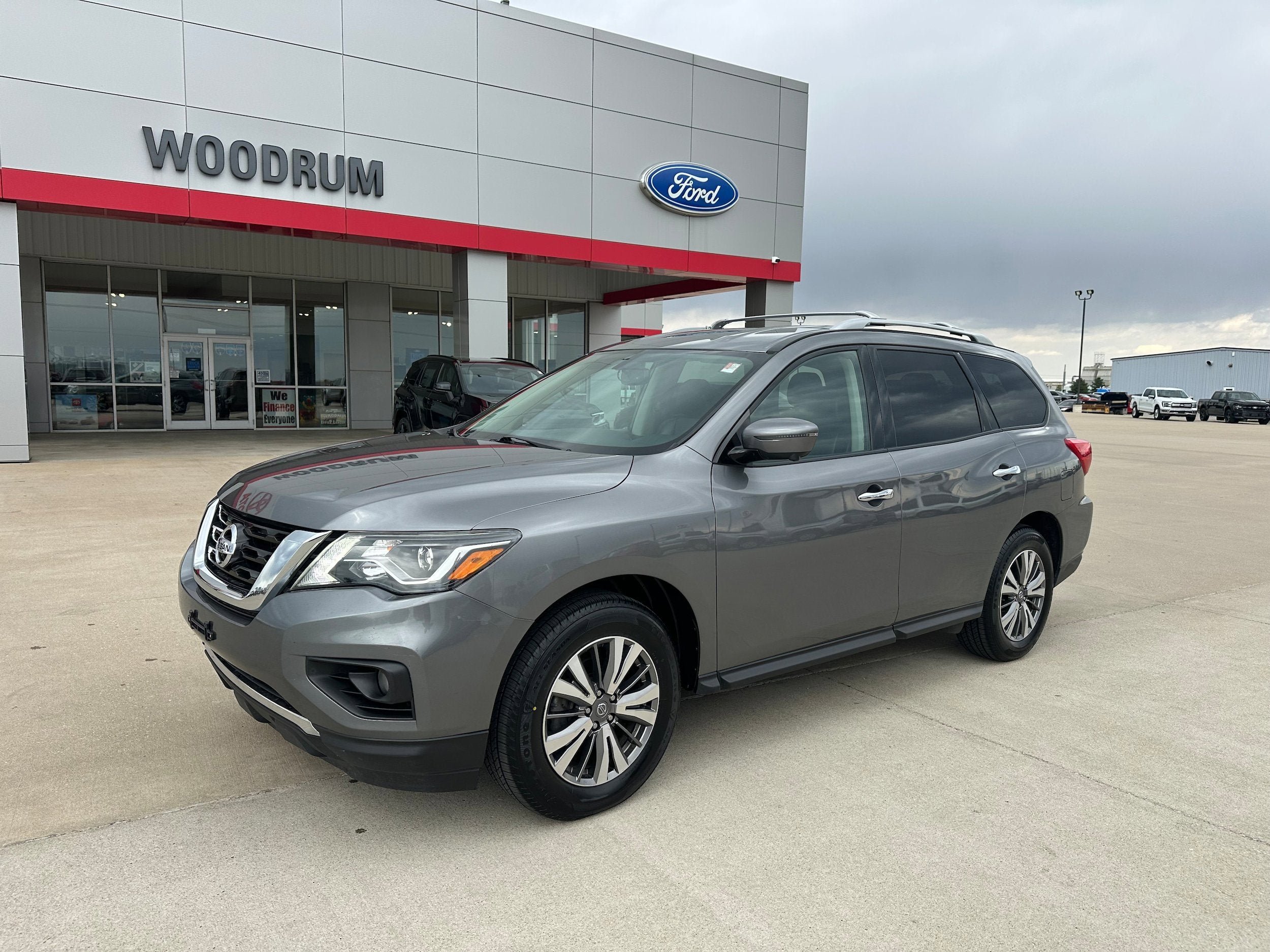 2020 Nissan Pathfinder SL