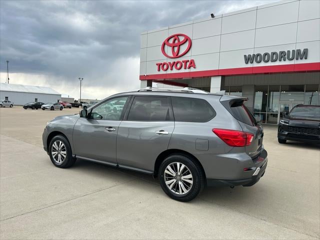 2020 Nissan Pathfinder SL