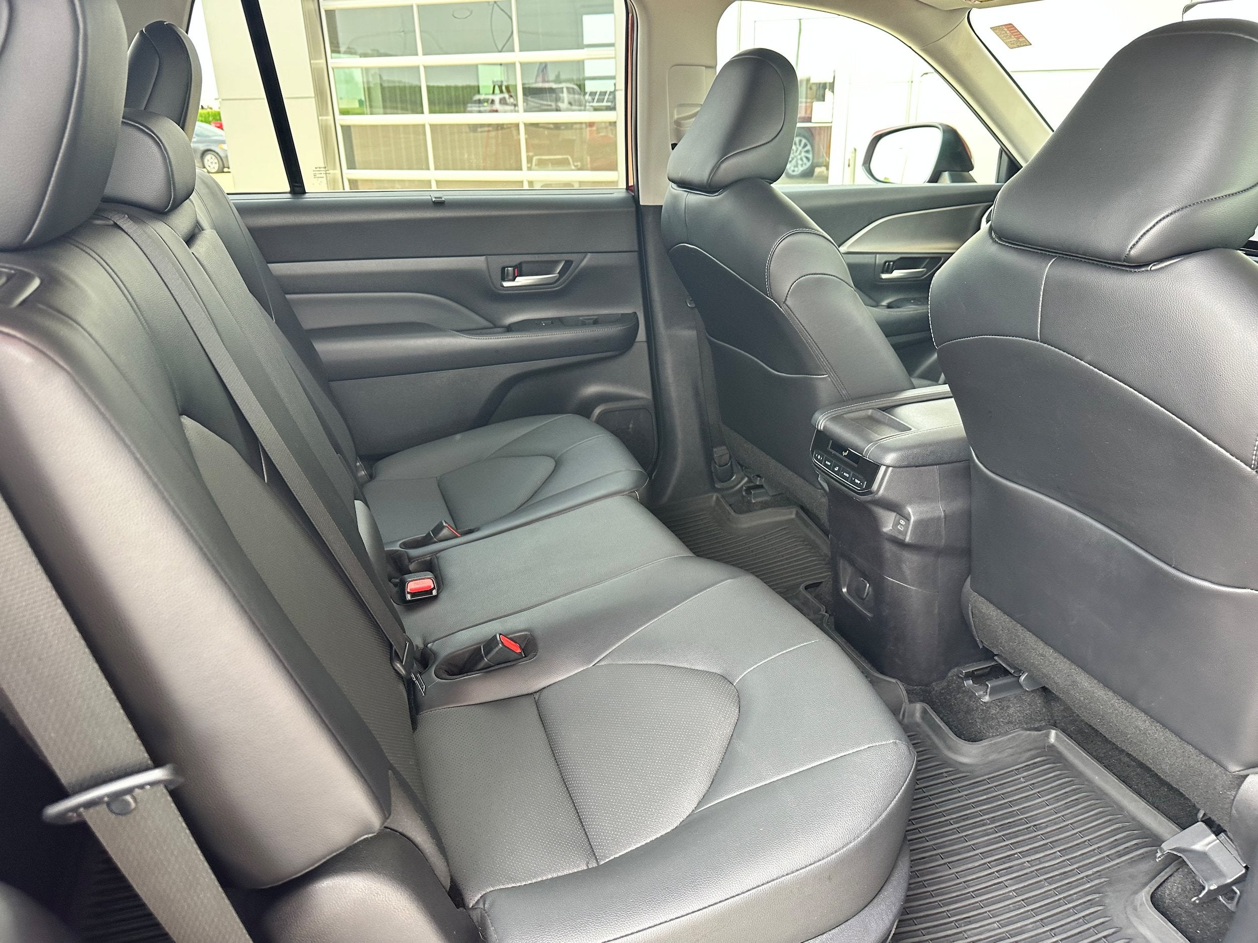 2024 Toyota Grand Highlander Base