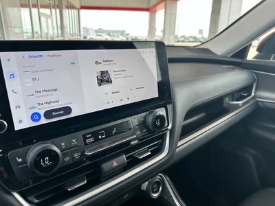 2024 Toyota Grand Highlander Base