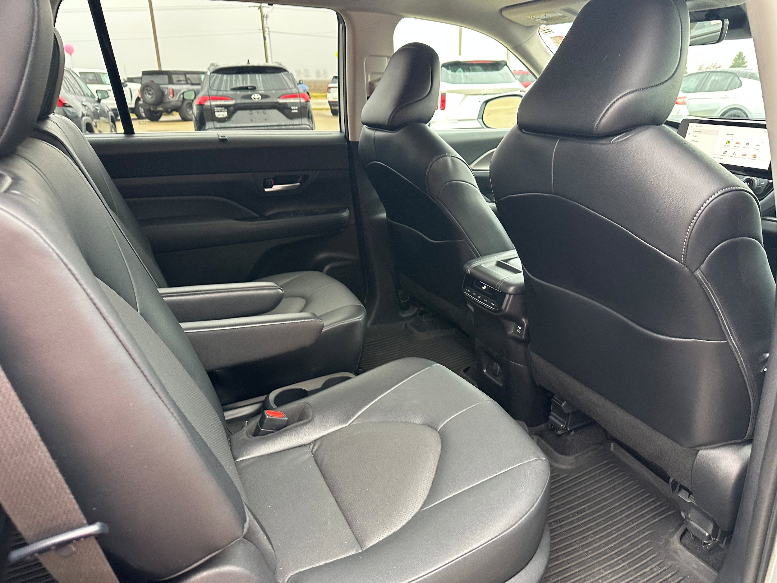 2024 Toyota Grand Highlander Base