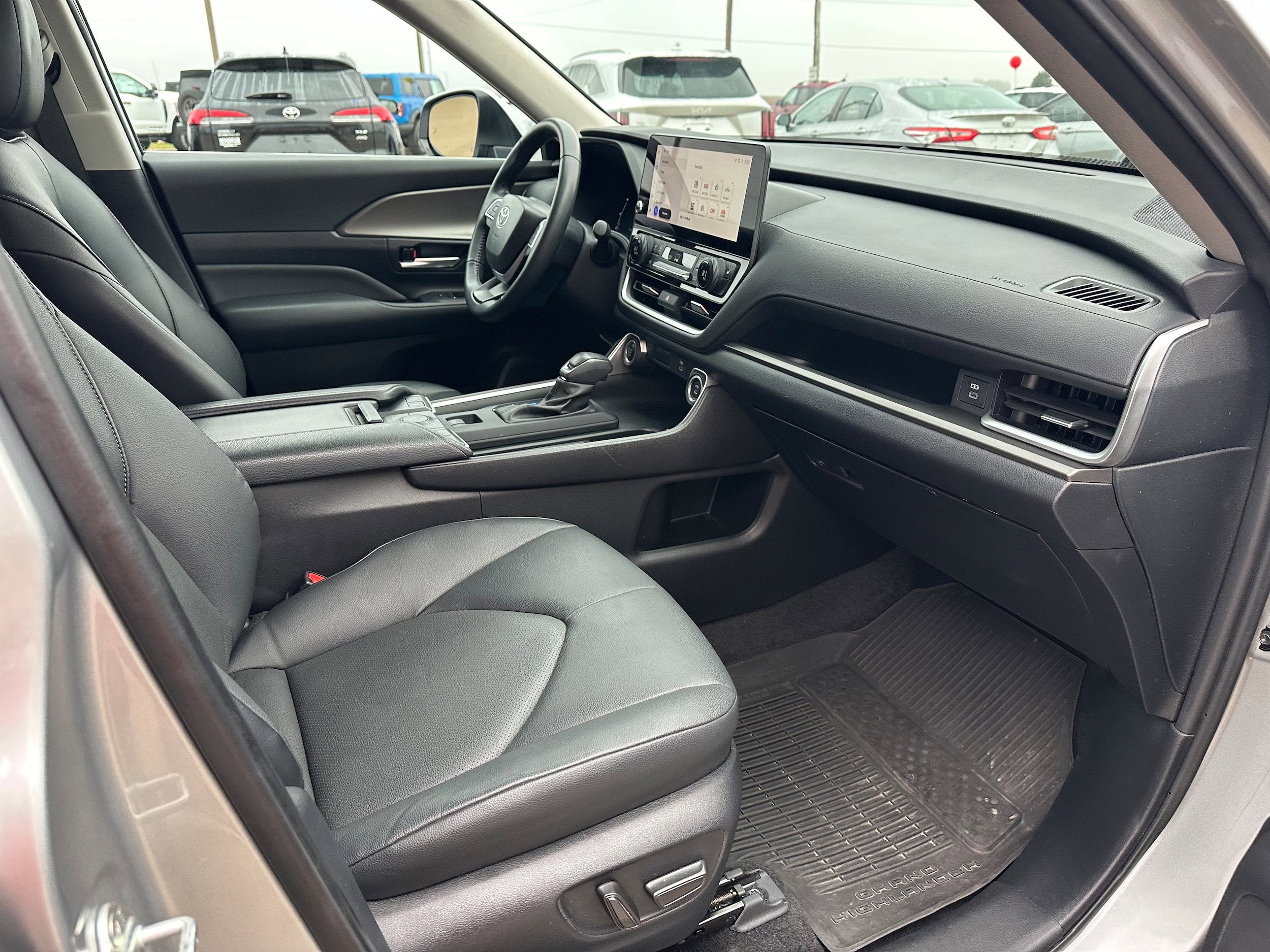 2024 Toyota Grand Highlander Base