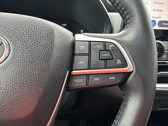 2024 Toyota Grand Highlander Base