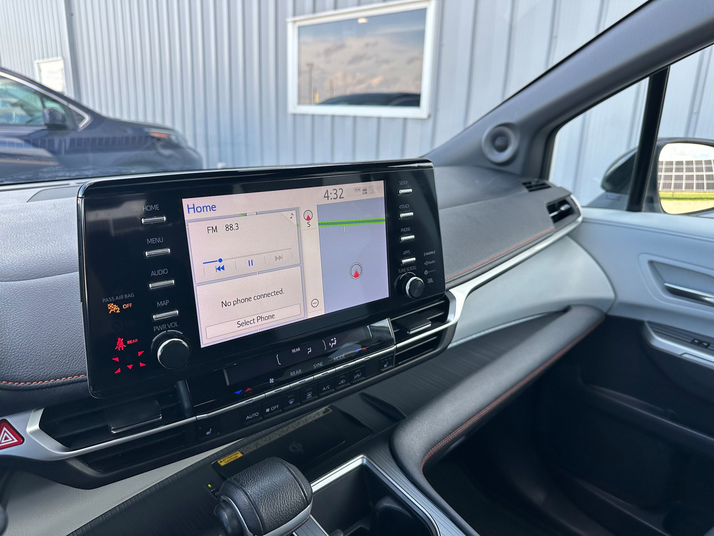 2023 Toyota Sienna XSE