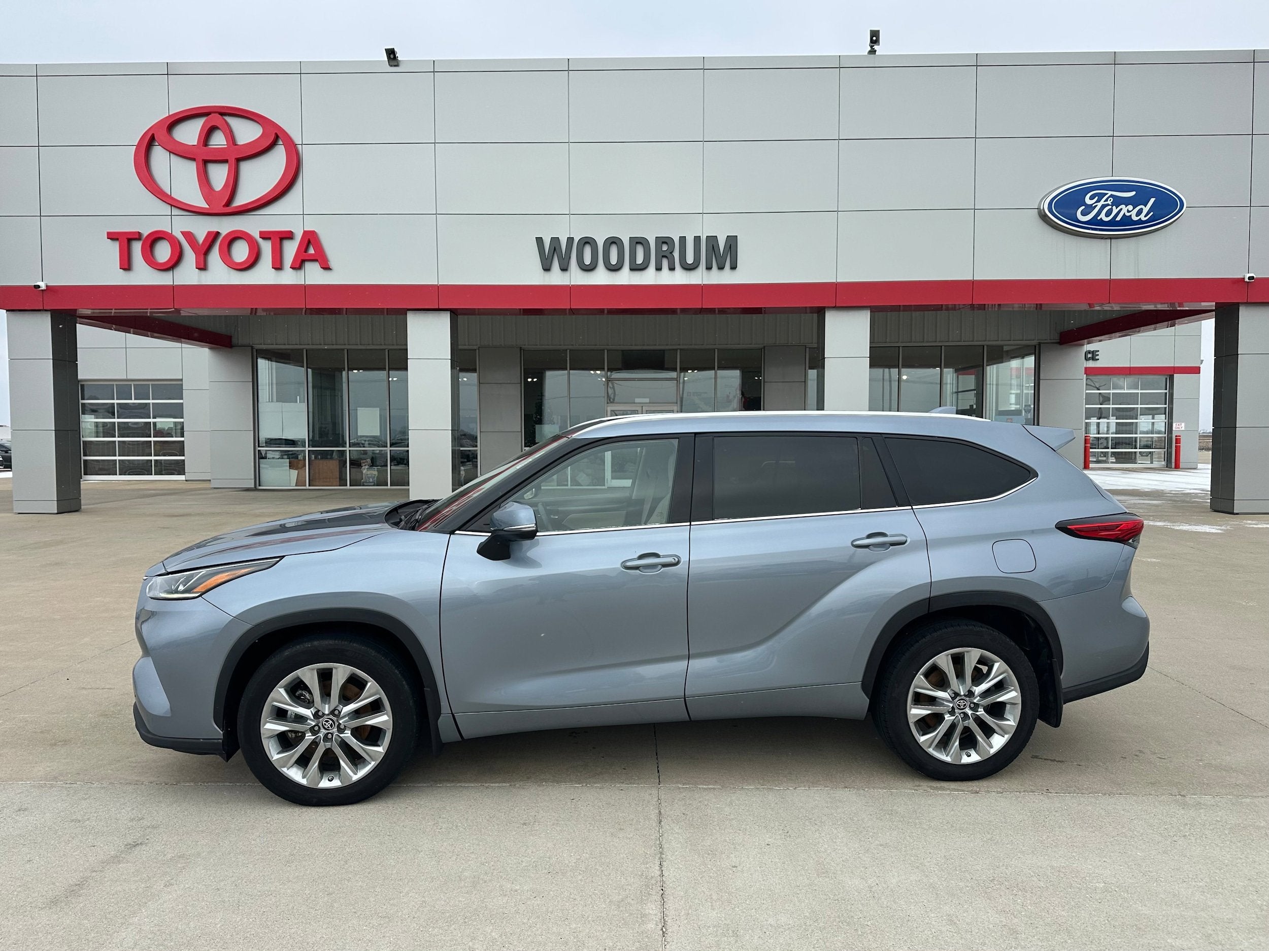 2021 Toyota Highlander Base