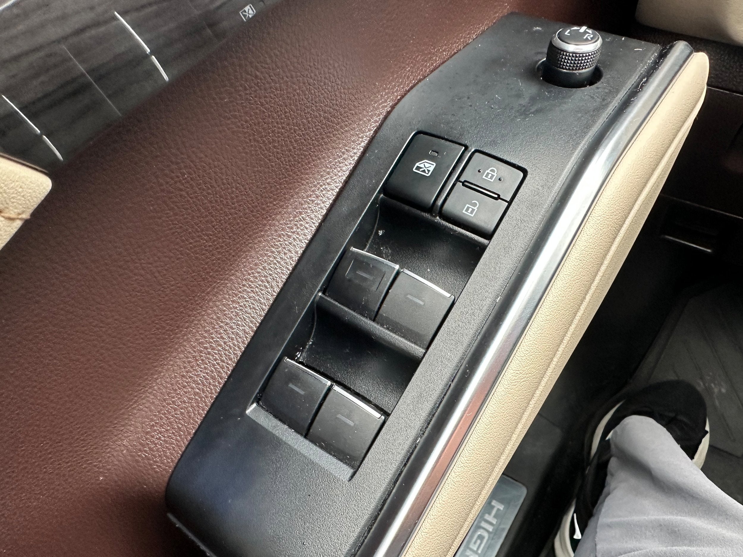 2021 Toyota Highlander Base