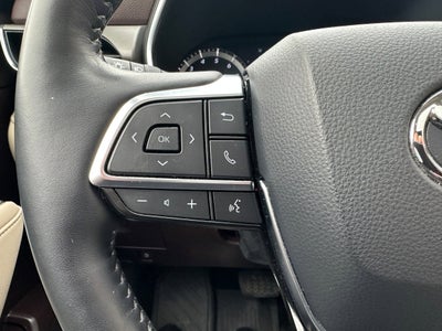 2021 Toyota Highlander Base