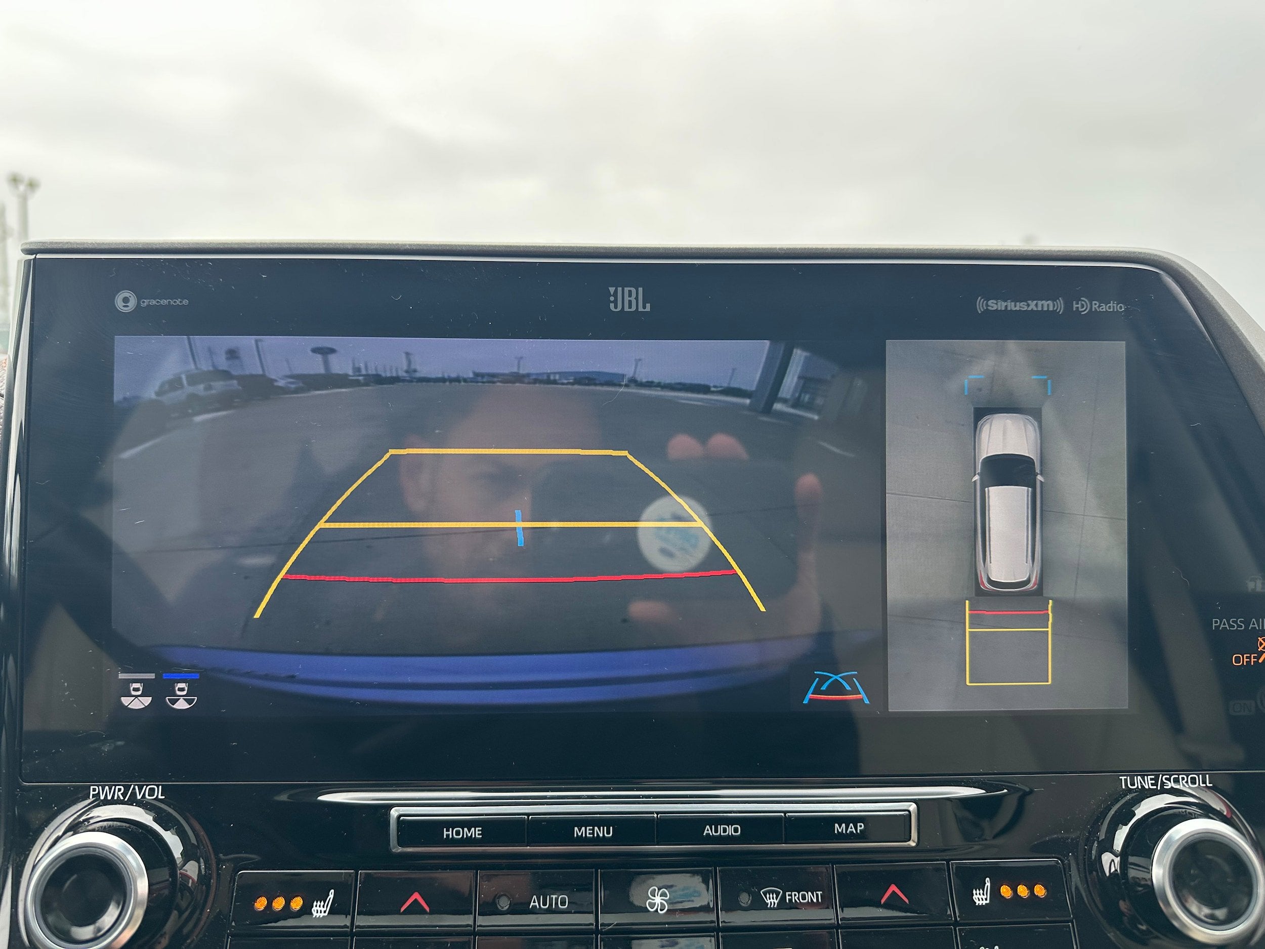 2021 Toyota Highlander Base