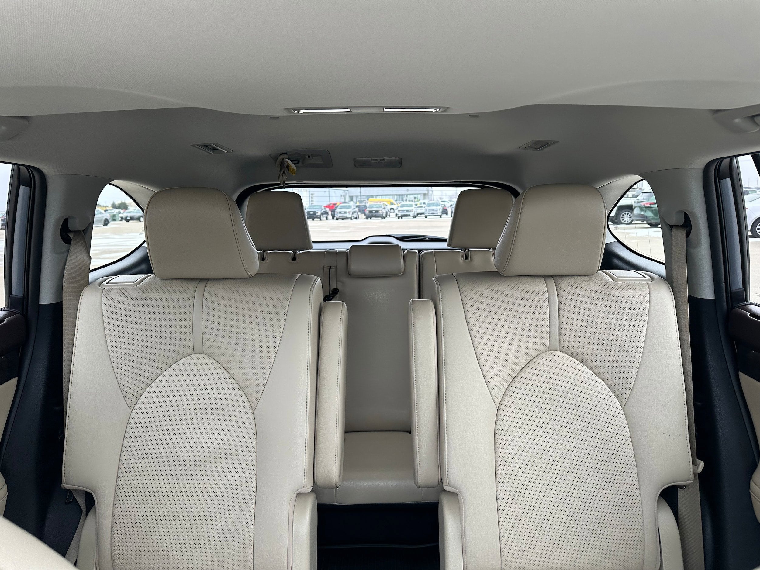 2021 Toyota Highlander Base