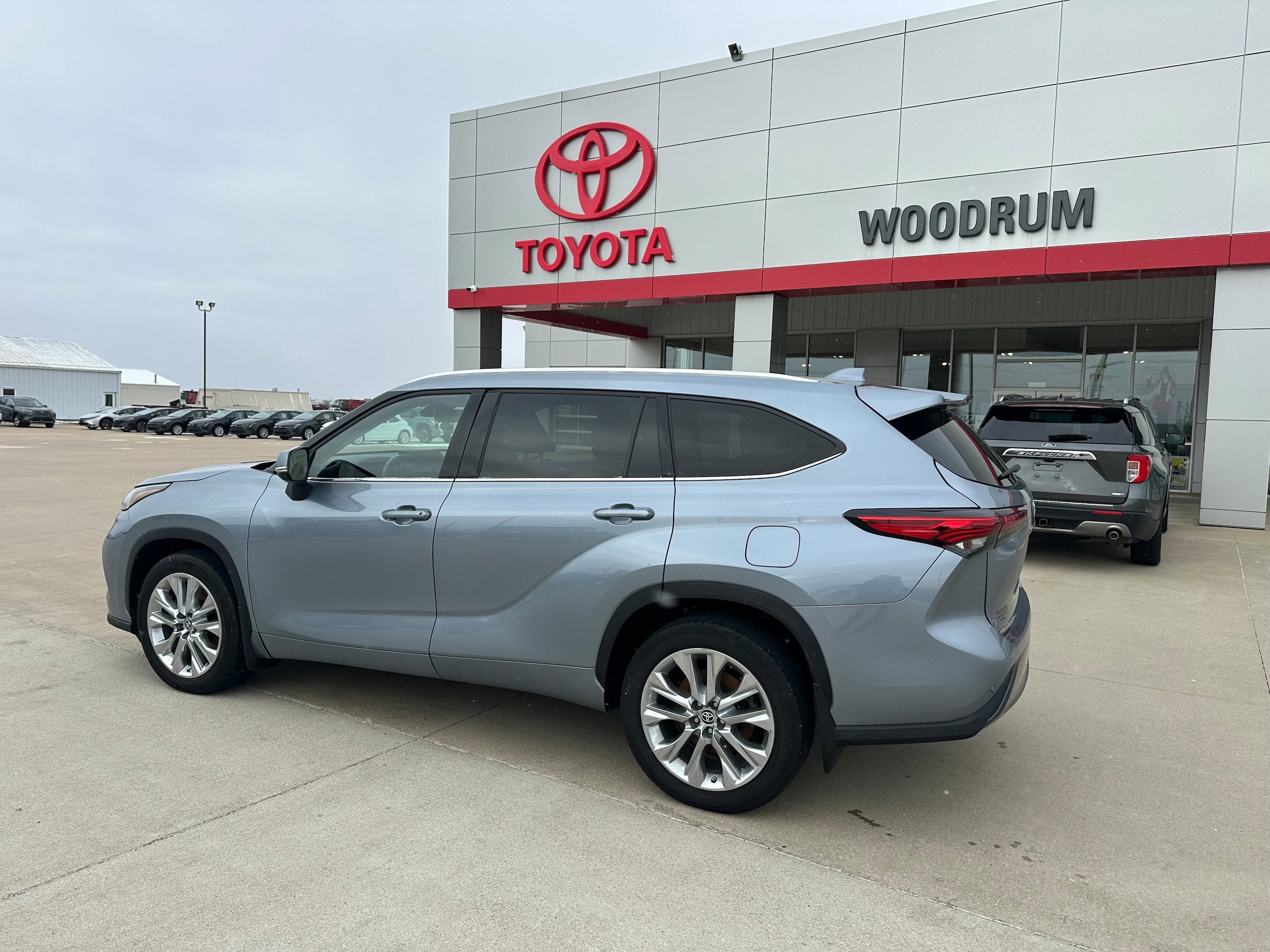 2021 Toyota Highlander Base