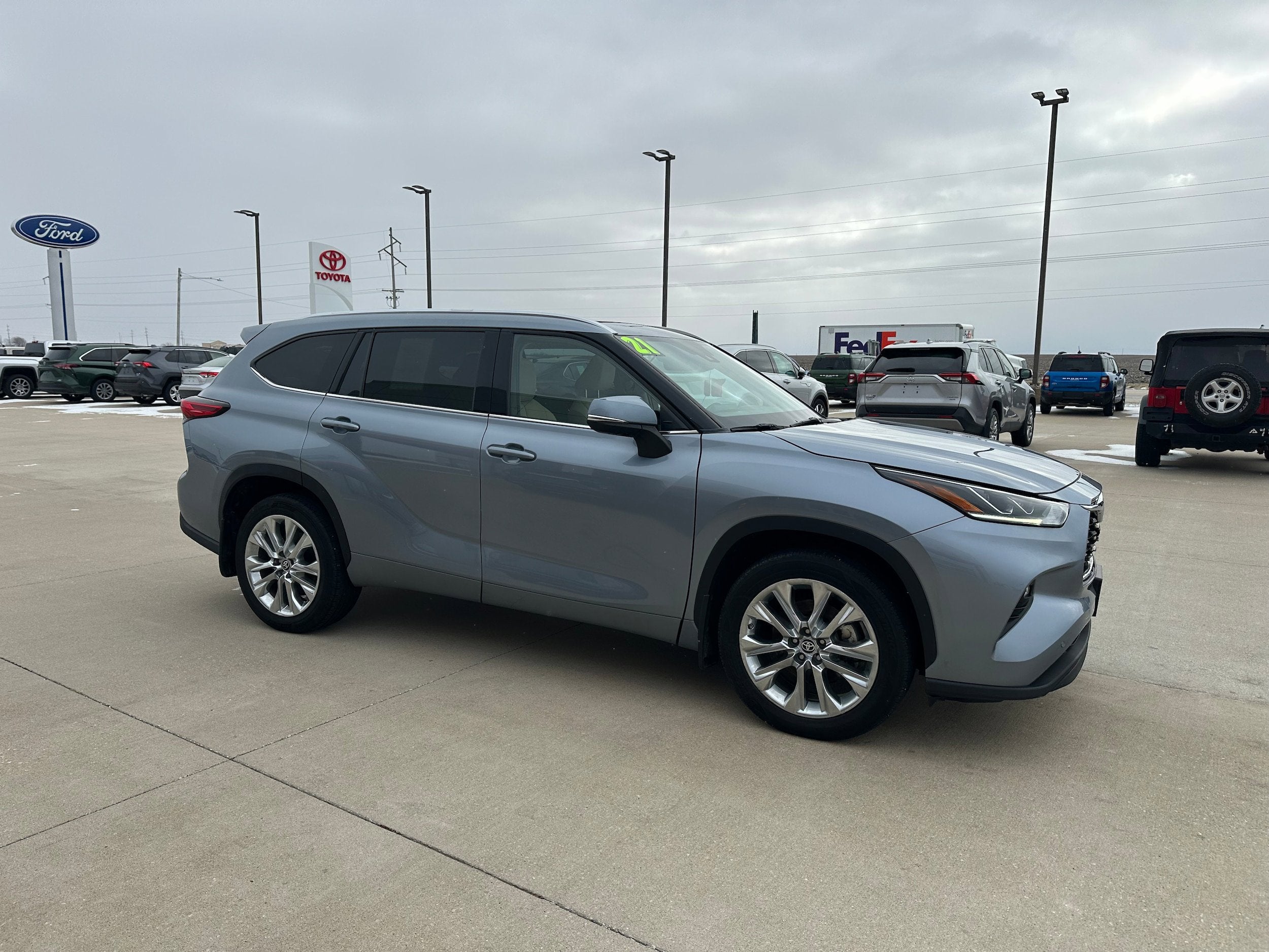 2021 Toyota Highlander Base