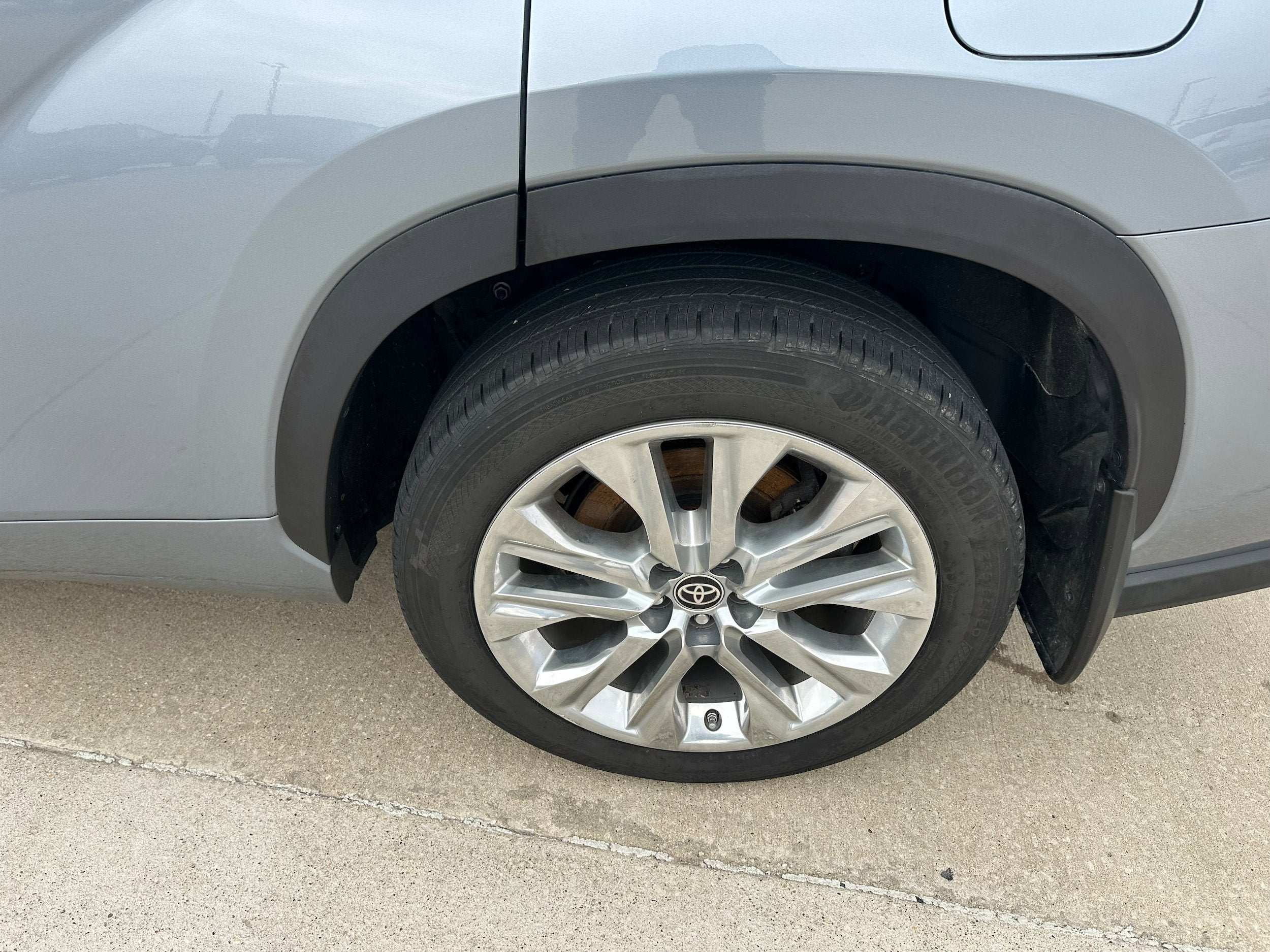 2021 Toyota Highlander Base