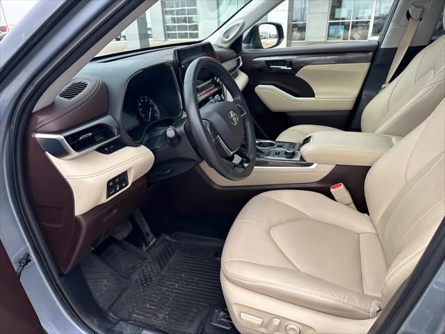 2021 Toyota Highlander Base