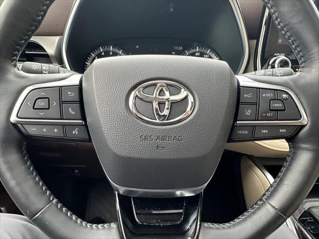 2021 Toyota Highlander Base