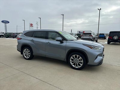 2021 Toyota Highlander Base