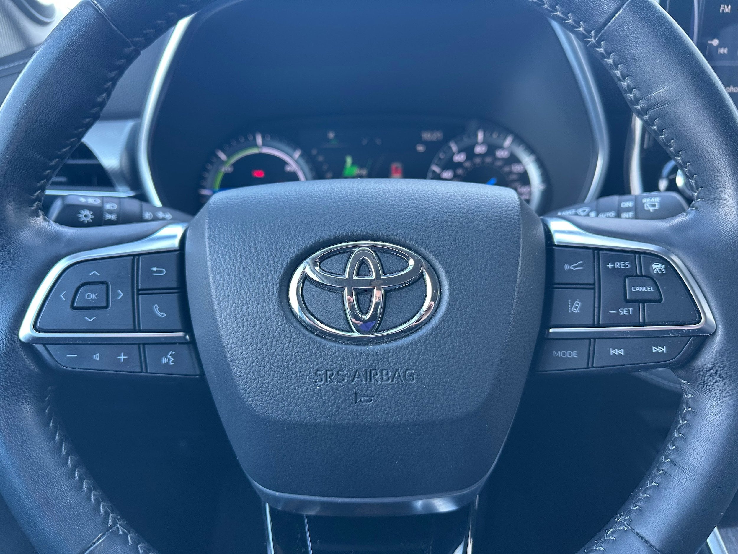 2021 Toyota Highlander Hybrid Platinum