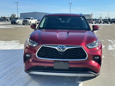 2021 Toyota Highlander Hybrid Platinum