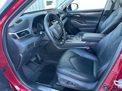 2021 Toyota Highlander Hybrid Platinum