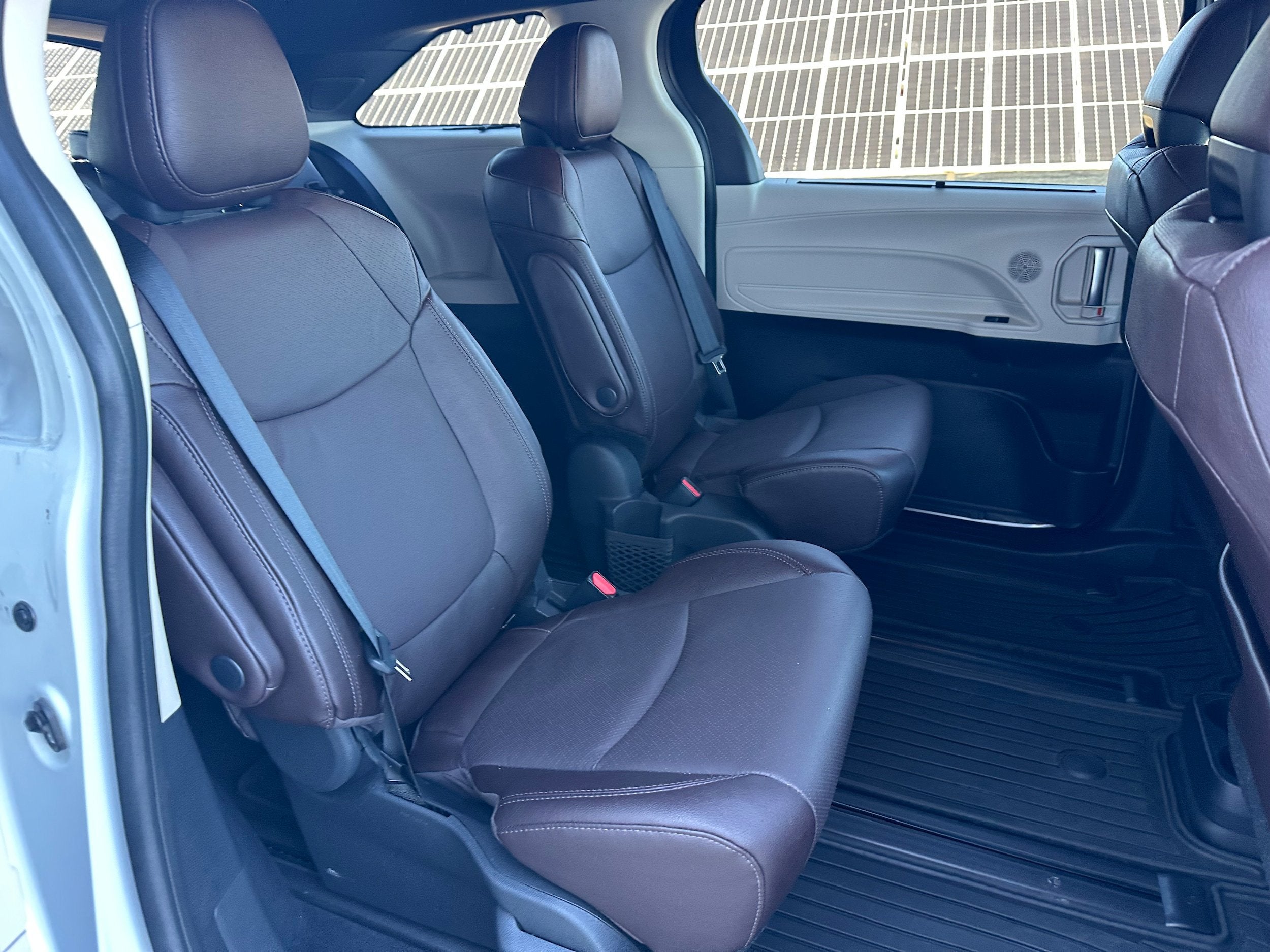2024 Toyota Sienna Platinum