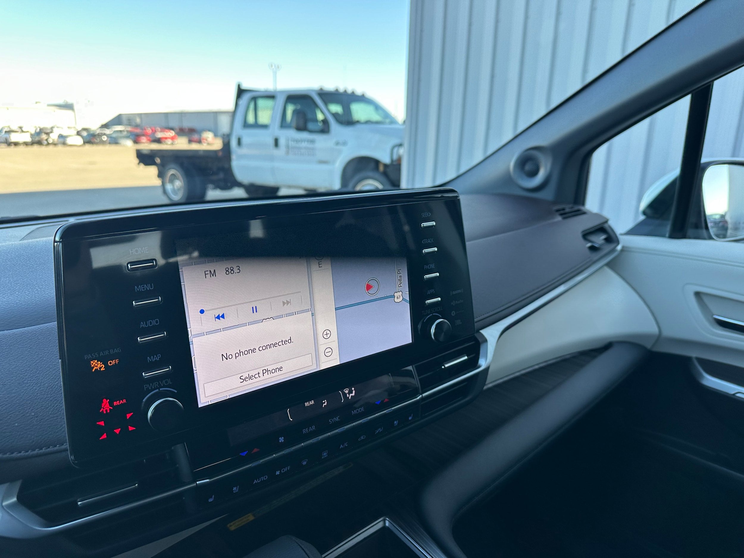 2024 Toyota Sienna Platinum