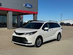 2024 Toyota Sienna Platinum