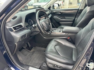 2020 Toyota Highlander Platinum