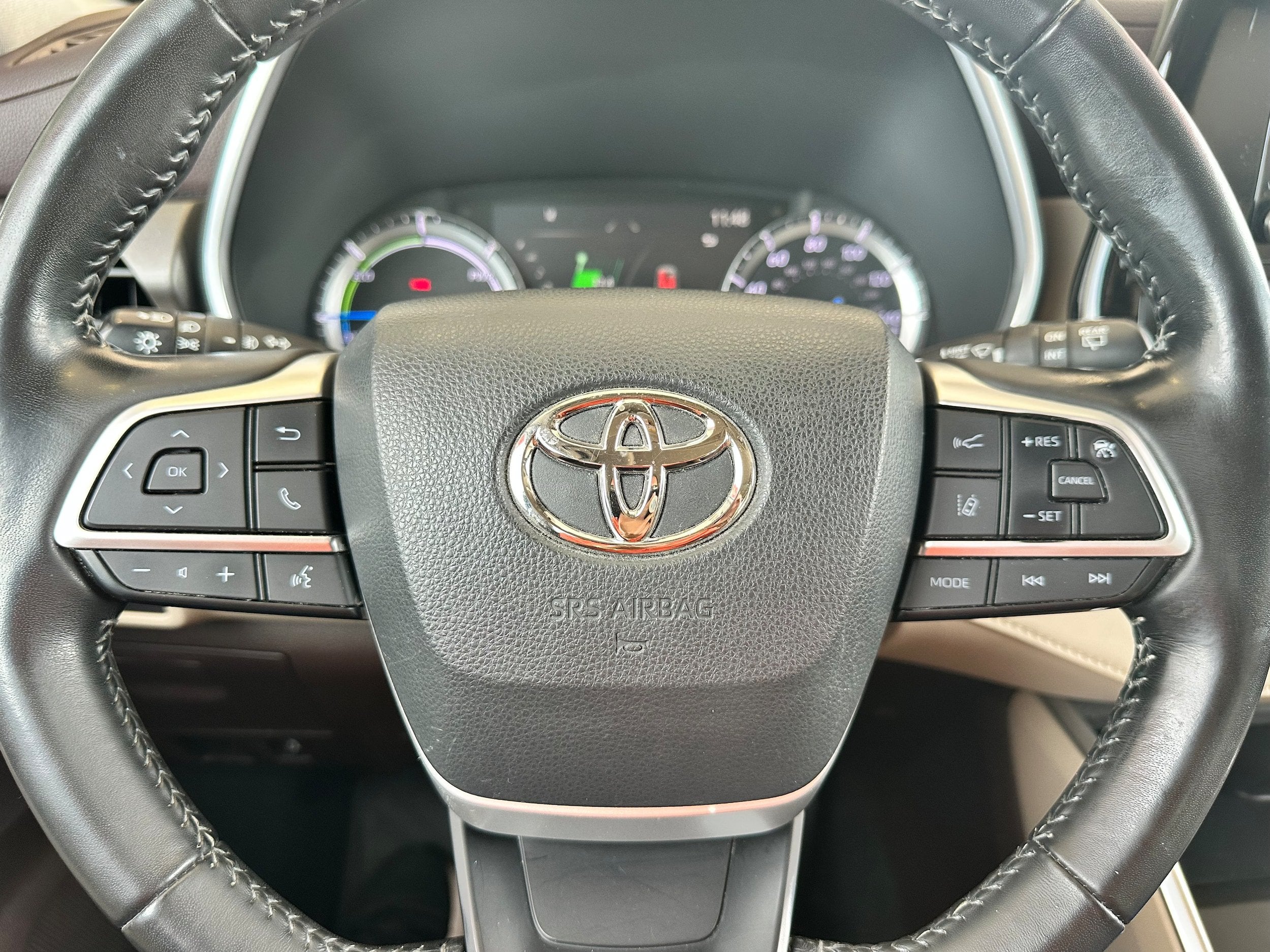 2022 Toyota Highlander Base