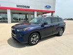 2022 Toyota Highlander Base