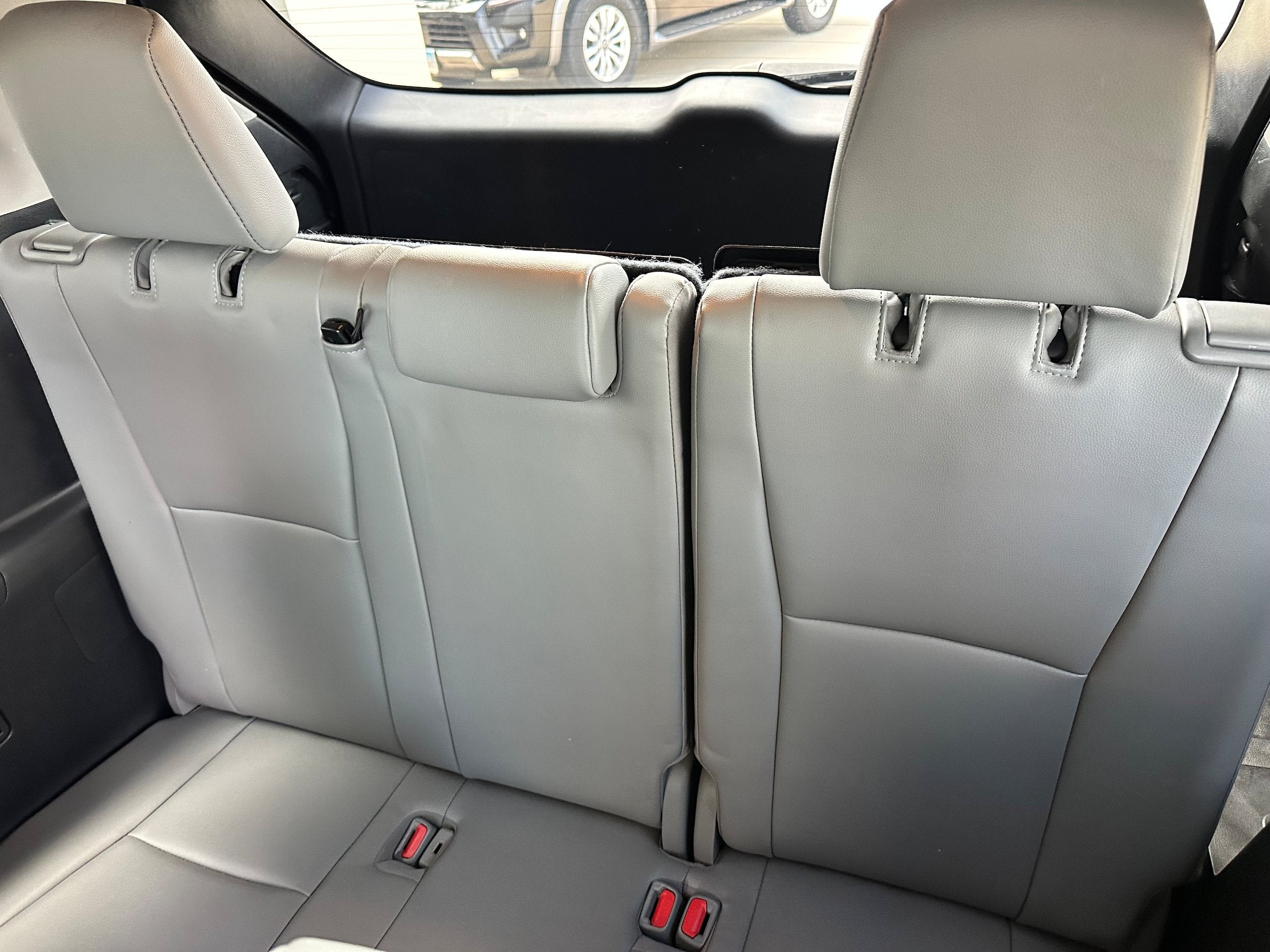 2022 Toyota Highlander Base