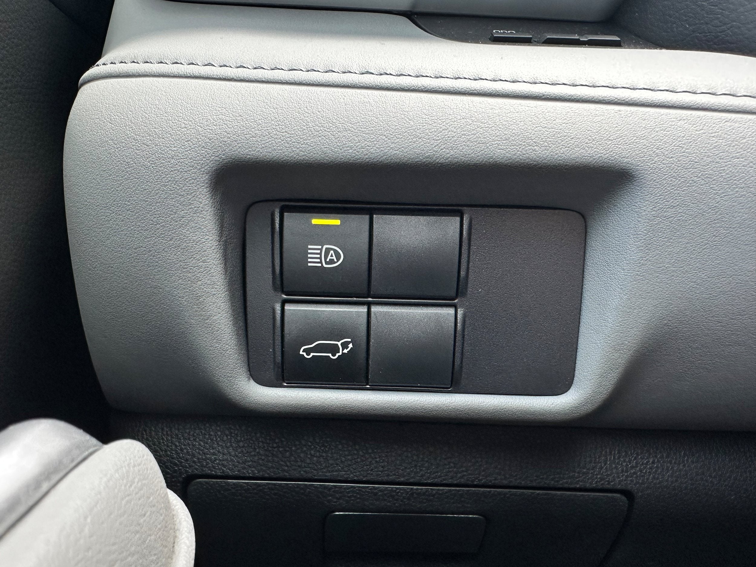 2022 Toyota Highlander Base