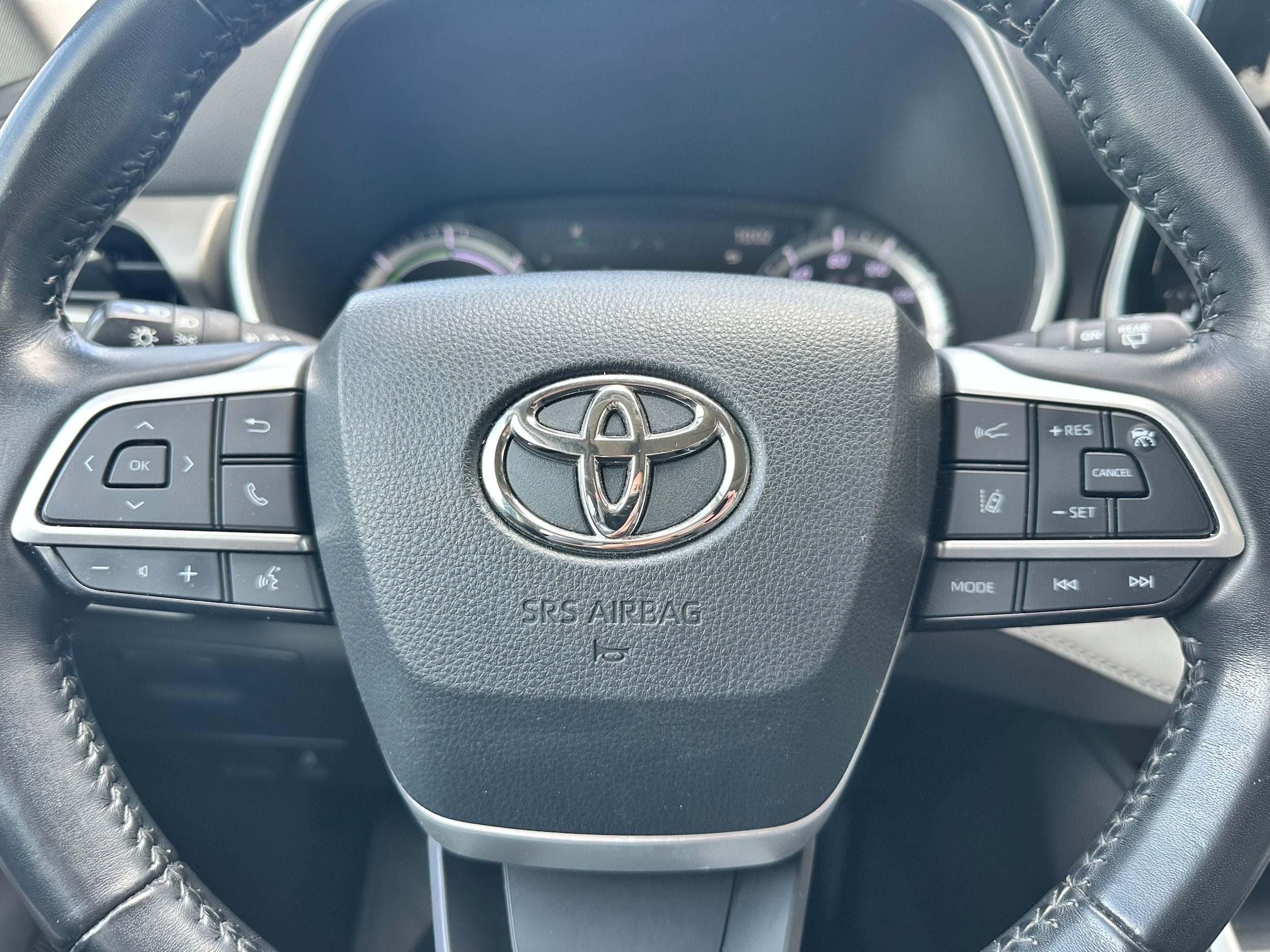2022 Toyota Highlander Base