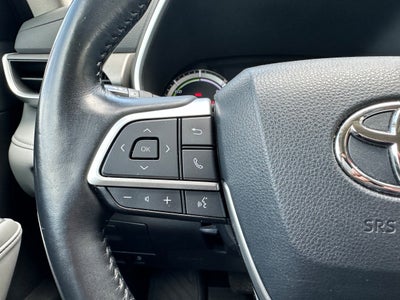 2022 Toyota Highlander Base