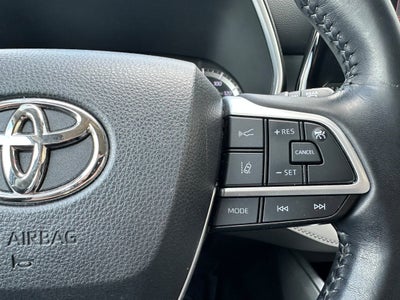 2022 Toyota Highlander Base