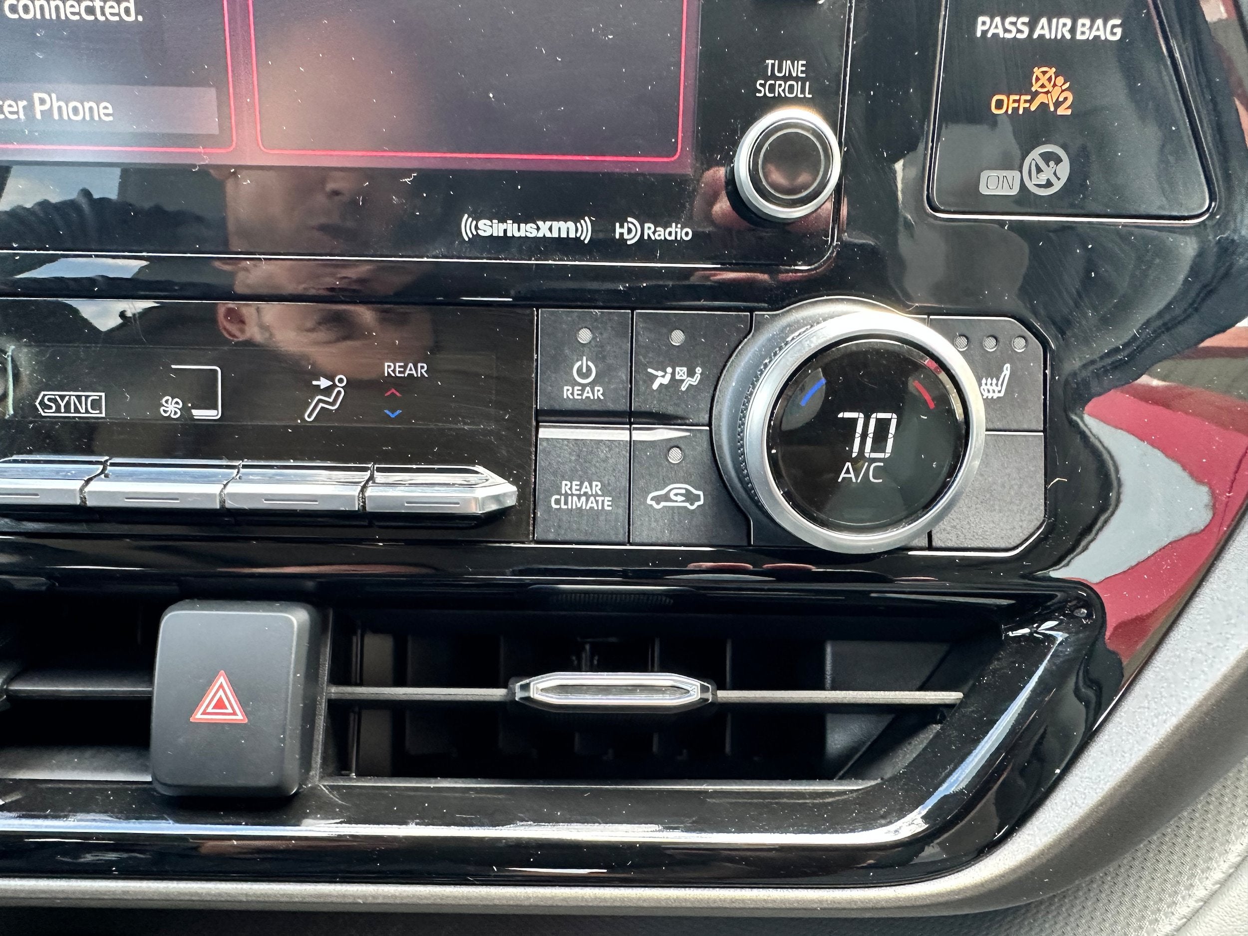 2022 Toyota Highlander Base