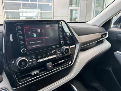 2022 Toyota Highlander Base