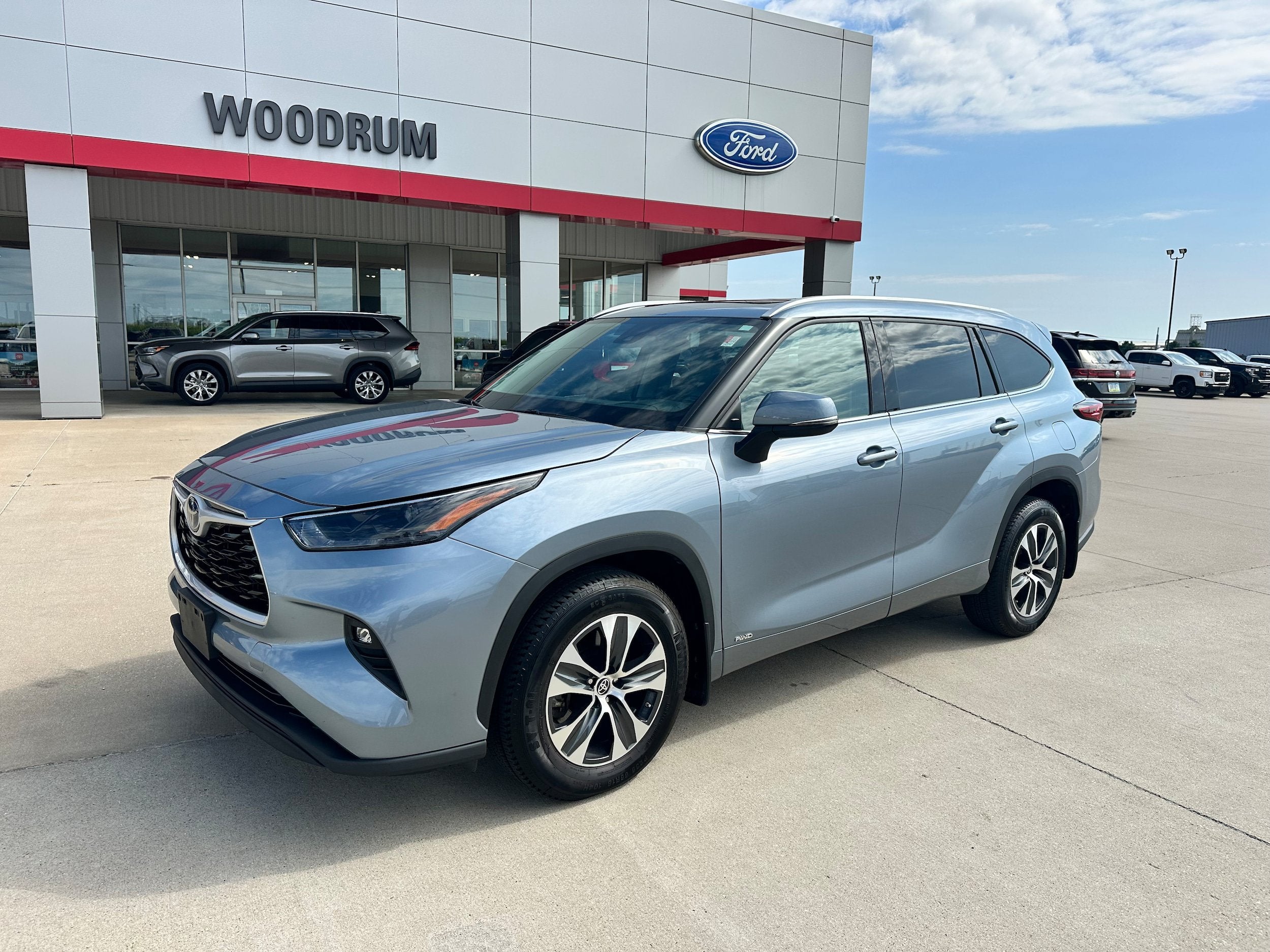 2022 Toyota Highlander Base