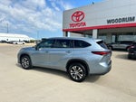 2022 Toyota Highlander Base