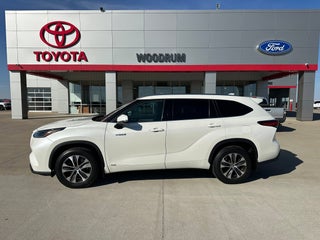 2021 Toyota Highlander Hybrid XLE