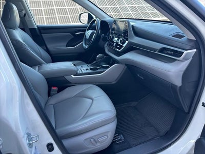 2021 Toyota Highlander Hybrid XLE