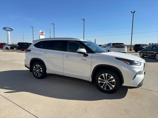2021 Toyota Highlander Hybrid XLE