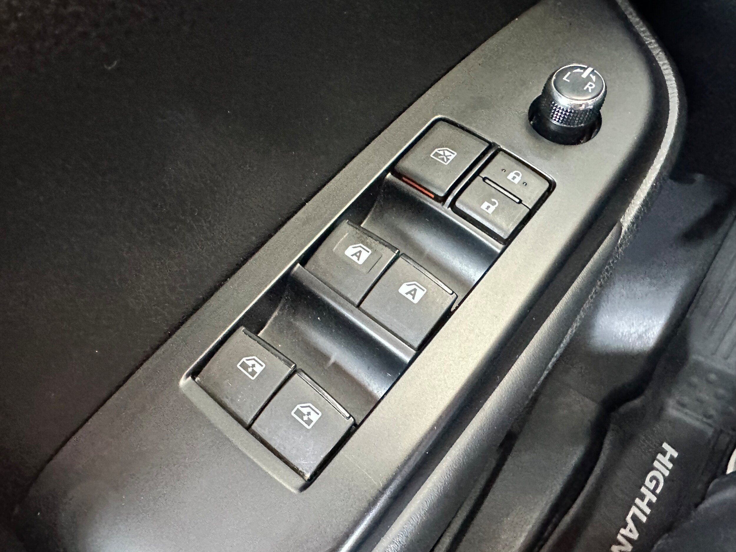 2019 Toyota Highlander Base