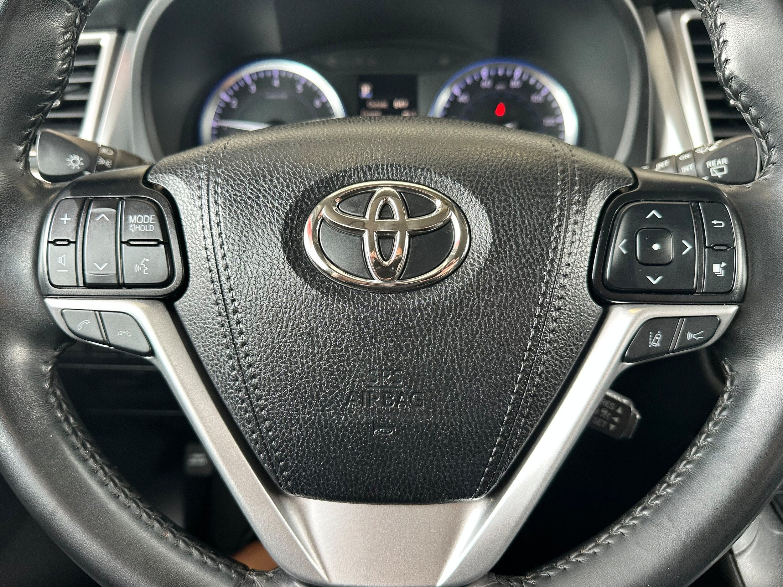 2019 Toyota Highlander Base