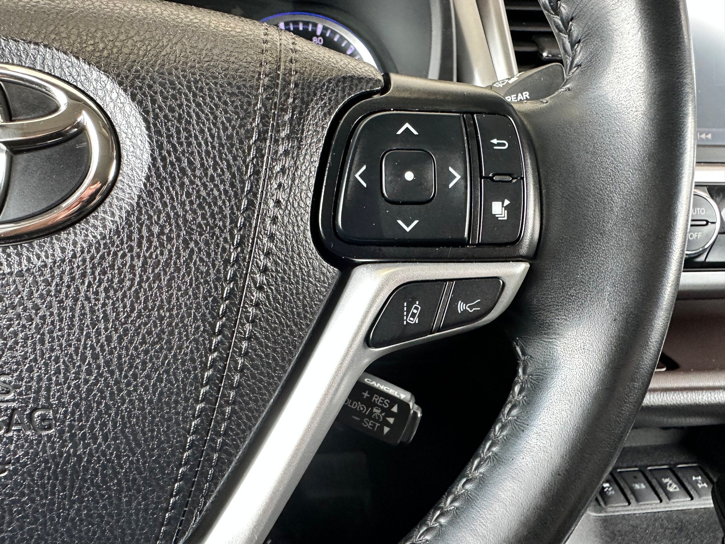 2019 Toyota Highlander Base