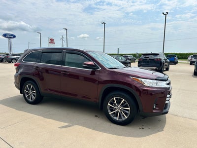 2019 Toyota Highlander Base