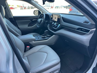 2024 Toyota Highlander Base