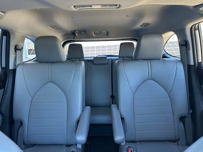 2024 Toyota Highlander Base