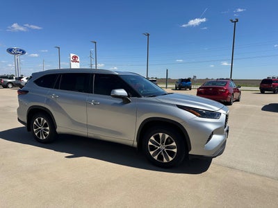 2024 Toyota Highlander Base
